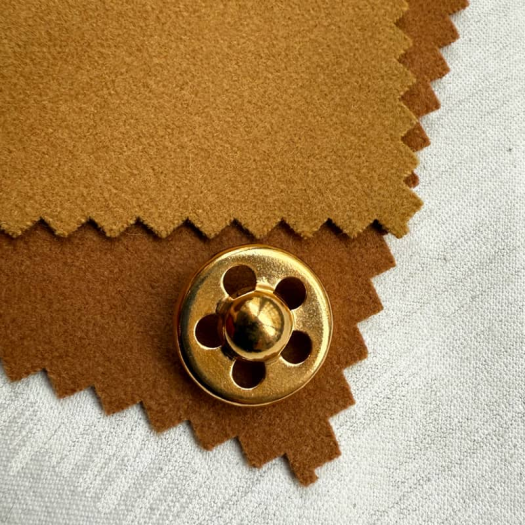 Bouton Design Métal Doré Ajouré Joy 25mm