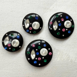 Beau Bouton Noir et Strass multicolore 34-45mm