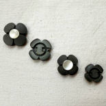 Grey & Mother-of-Pearl Flower Design Button 19-22-24-27mm