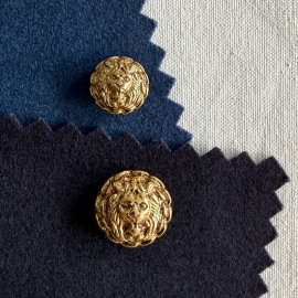 Elegant Gold Lion Head Design Button 15-20mm