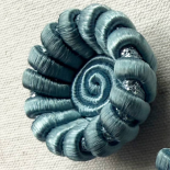Couture Passementerie Jewel Button Light Blue 24-30mm