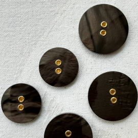Haute Couture Gala Brown Eyelet Design Button 22mm