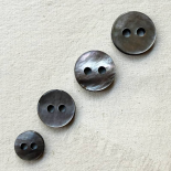 Grey Mother-of-Pearl Sculptural Button 17-23-27mm