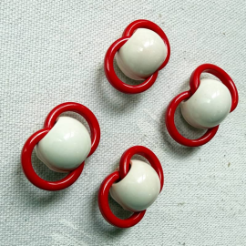 POP LOOP Red & White Statement Button 25mm