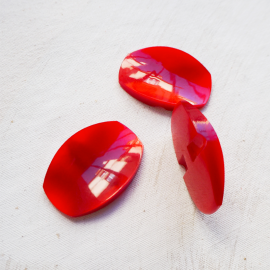 Grand Bouton R&eacute;sine Rouge Gleam 46mm