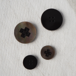 Bouton Nacre Design Marron 23mm