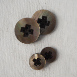 Bouton Nacre Design Marron 23mm