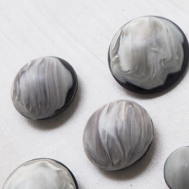Beautiful Fashion Buttons Black Gray White 17-20-21-26-30mm