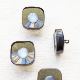 Design Square Button 70s Green 20-22mm