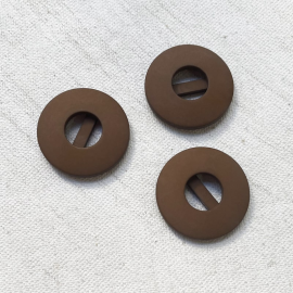 Design Button Cognac Brown Polyester 23mm