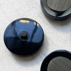 Jewel Button Galalith Black Gray Sensation 27-30mm