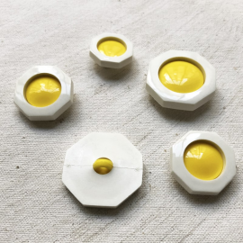 Bouton Design Happy Jaune Blanc 20-23-28mm