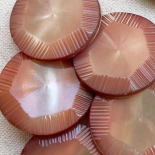 Design Button Chiseled Mother-of-Pearl Old Pink 27mm