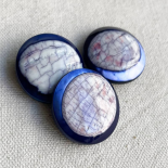Beautiful Button Blue Mother-of-Pearl Arty 50s 22mm
