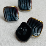 Square Design Button Blue Grey Tiger 18mm