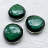 Design Button Dark Green 27mm Free Figures