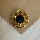 Jewel Button Gold Flower with Black Heart 37-42mm