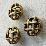 Beau Bouton Bijou Métal Doré Écrin 21mm