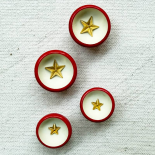 Small Red & White Star Two-Tone Button 15–18mm
